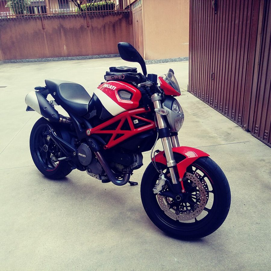 DUCATI Monster 796