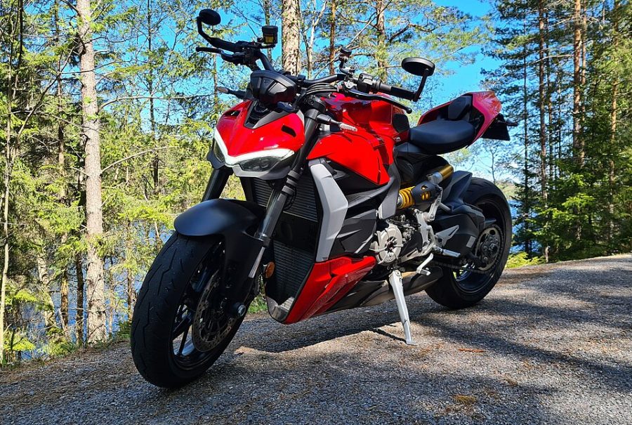 DUCATI Streetfighter V2