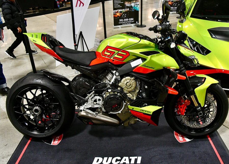 DUCATI Streetfighter V4
