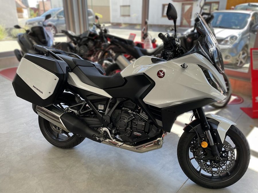 HONDA NT1100