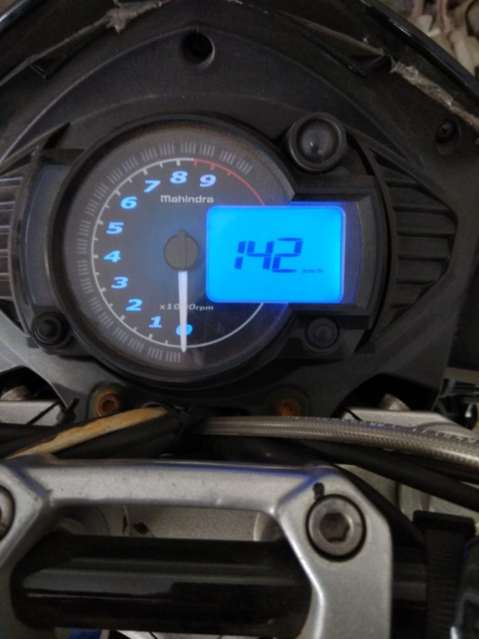 Mahindra Mojo