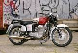 MOTO GUZZI V 7