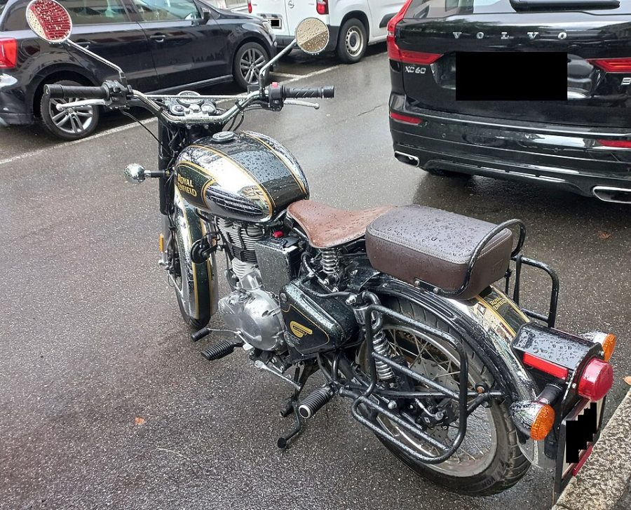 ROYAL ENFIELD Classic 500