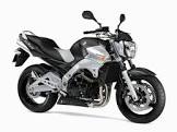 SUZUKI GSR 600 GSR600