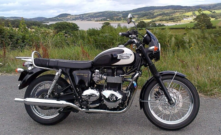 TRIUMPH Bonneville T100