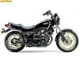 YAMAHA Bolt