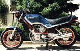 YAMAHA XZ 550