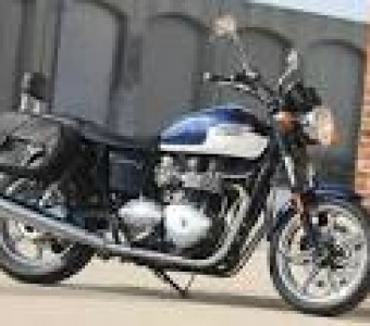 TRIUMPH Bonneville /Bonneville SE